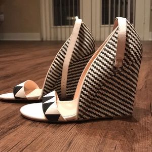 Madison by shoedazzle wicker wedge heel